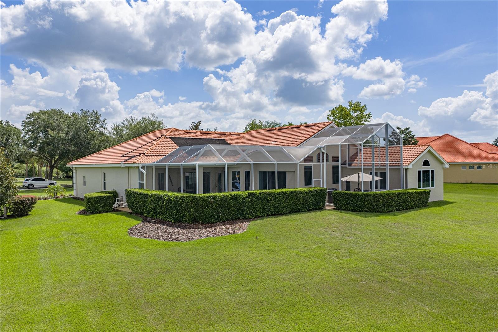 SANCTUARY ON LIVINGSTON - Residential