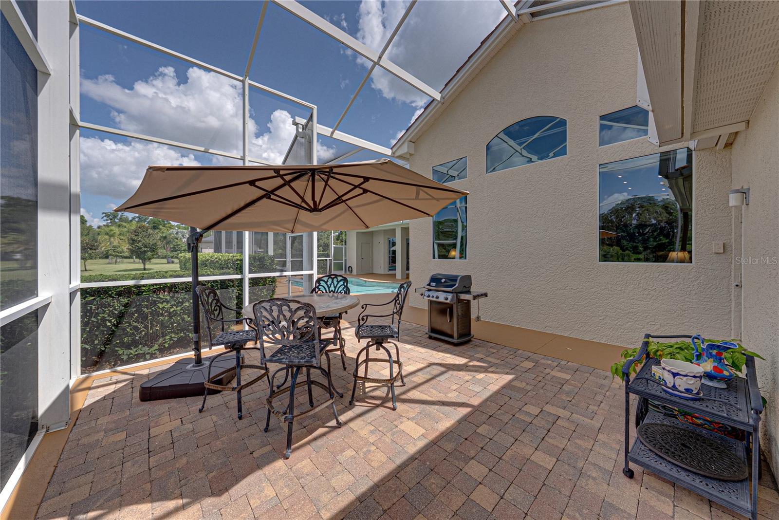 SANCTUARY ON LIVINGSTON - Residential