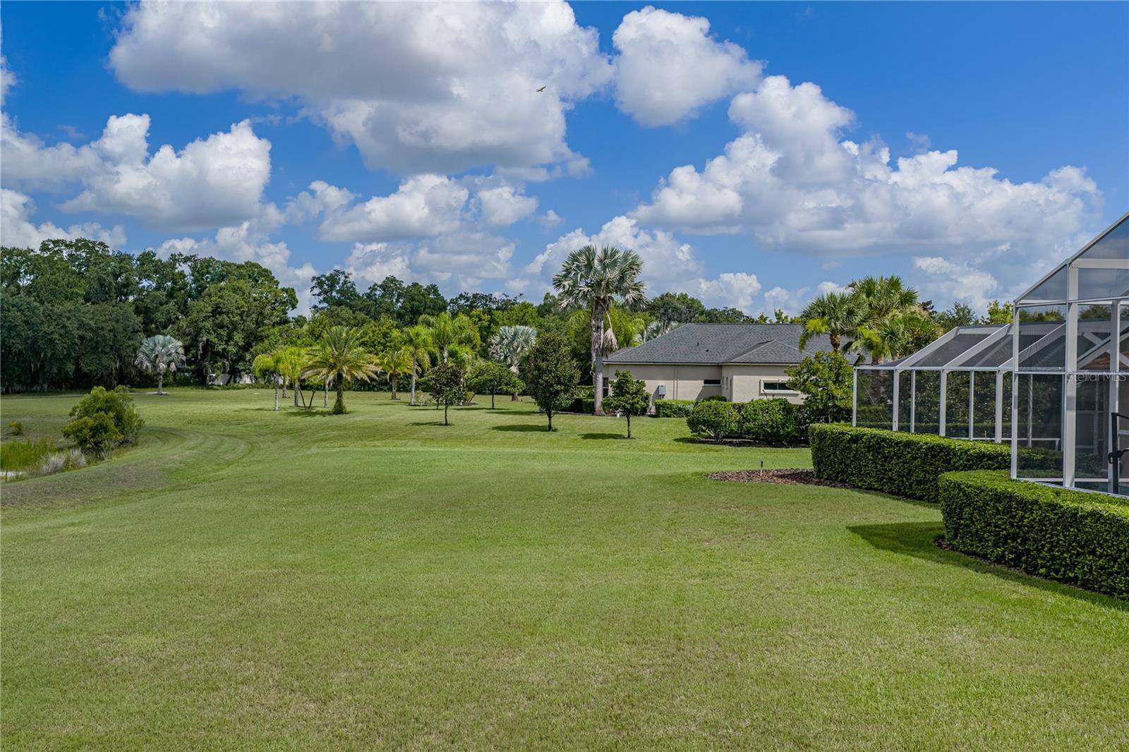 SANCTUARY ON LIVINGSTON - Residential