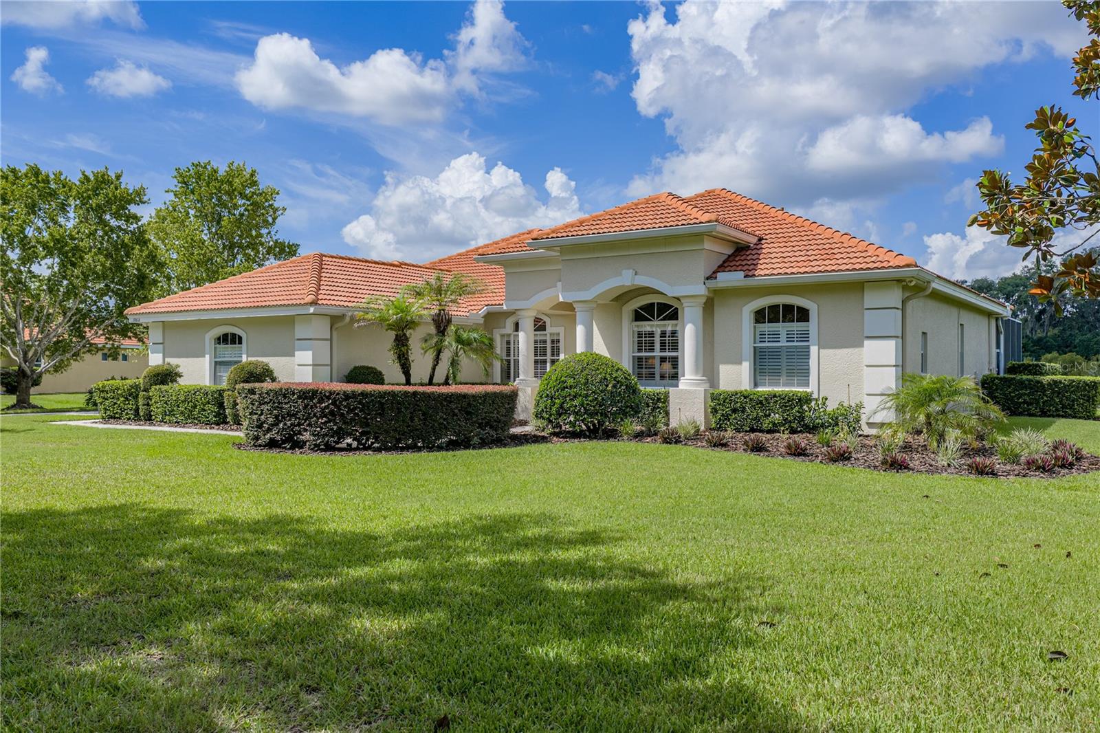 SANCTUARY ON LIVINGSTON - Residential