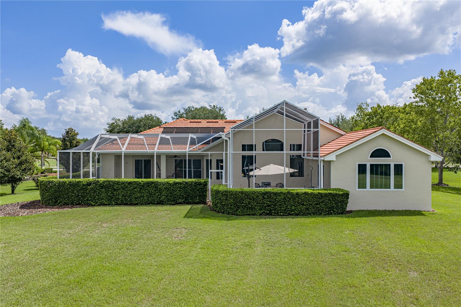 SANCTUARY ON LIVINGSTON - Residential