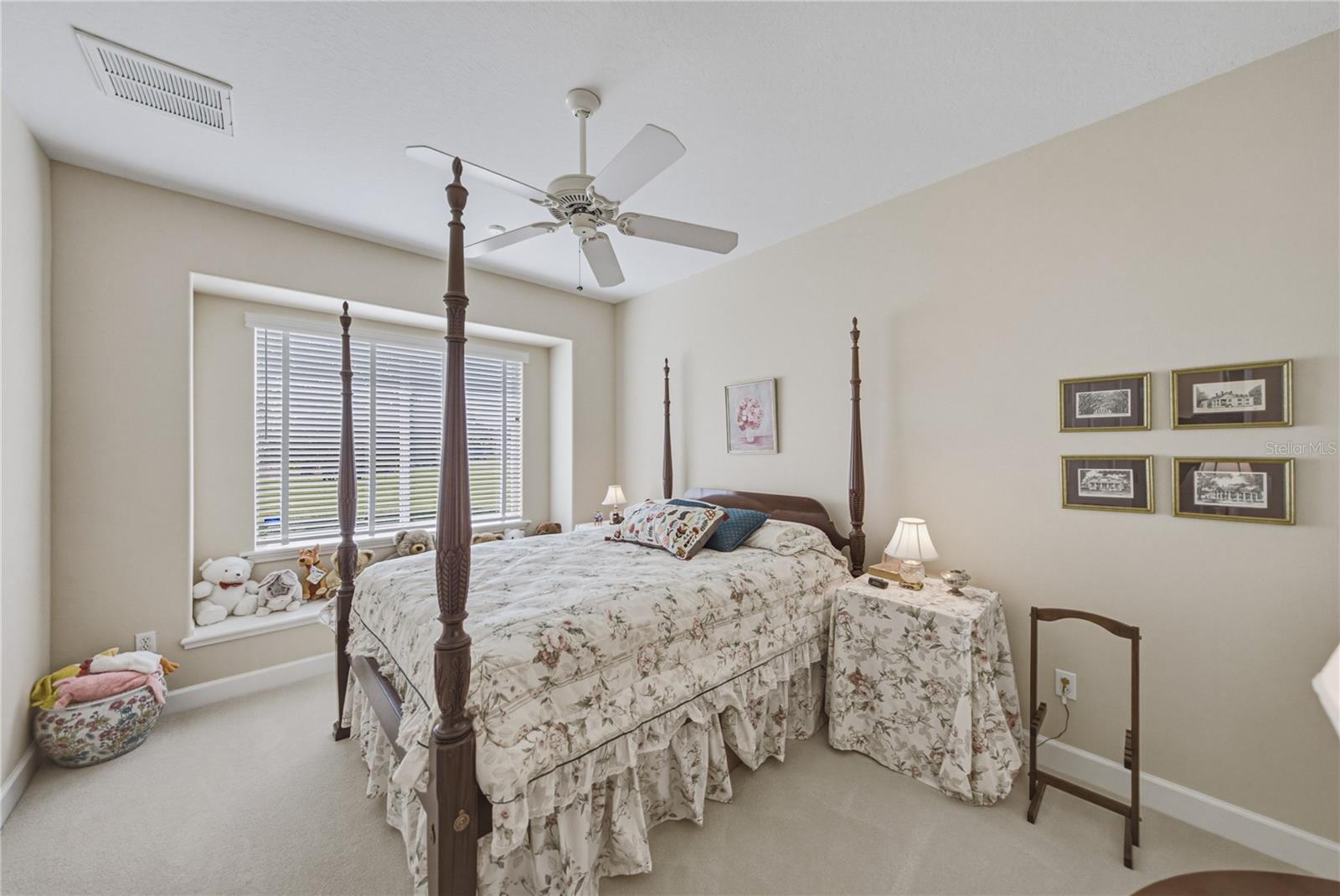 SANCTUARY ON LIVINGSTON - Residential