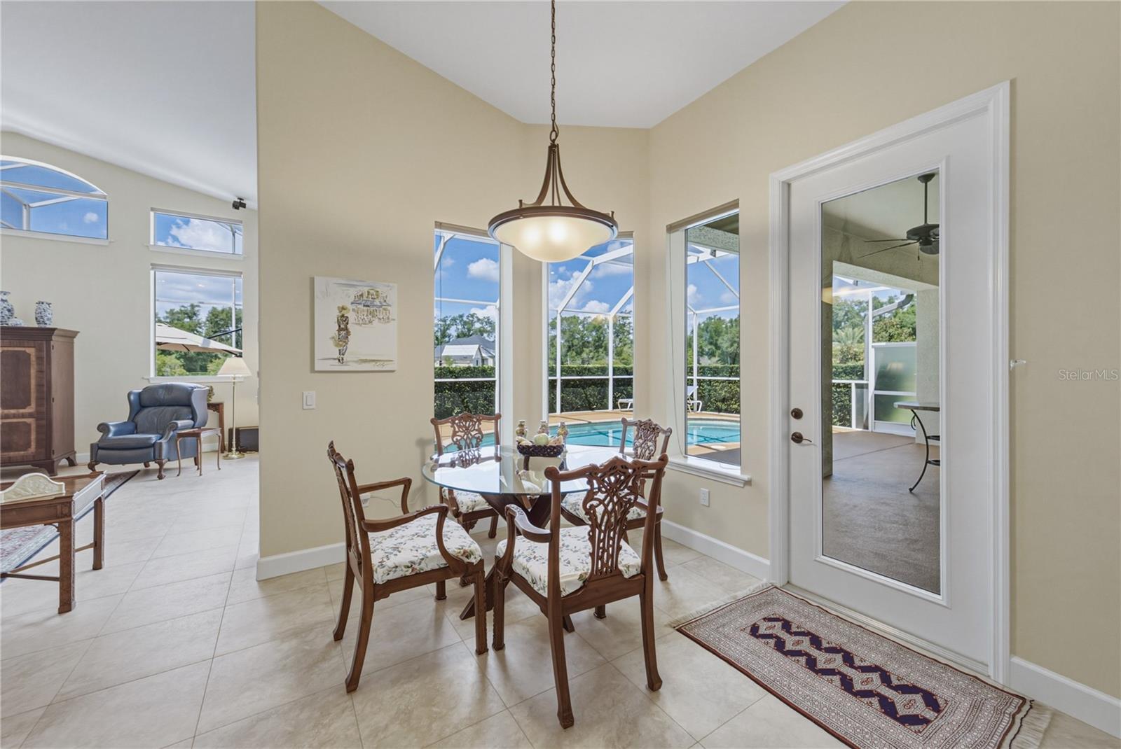 SANCTUARY ON LIVINGSTON - Residential