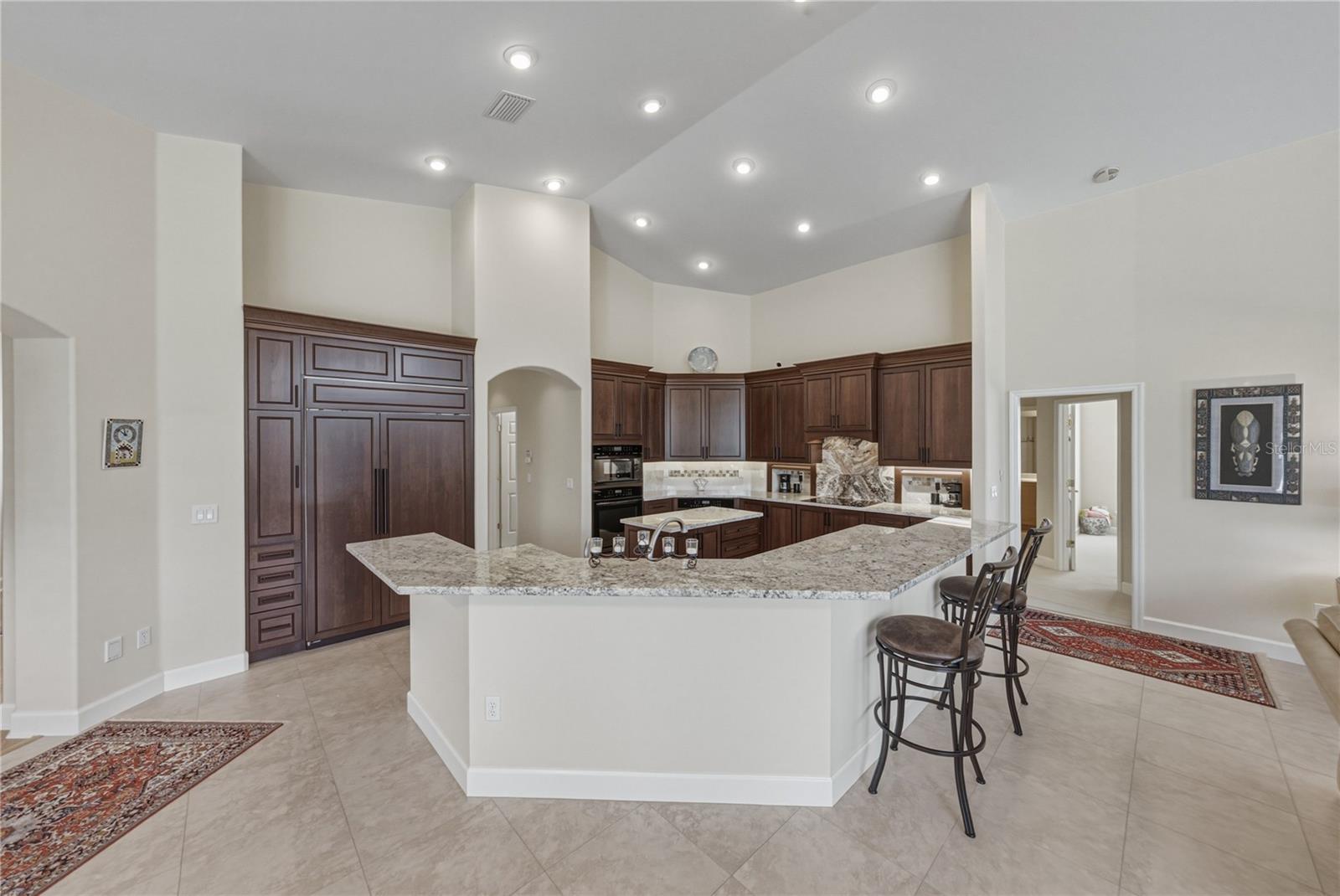 SANCTUARY ON LIVINGSTON - Residential