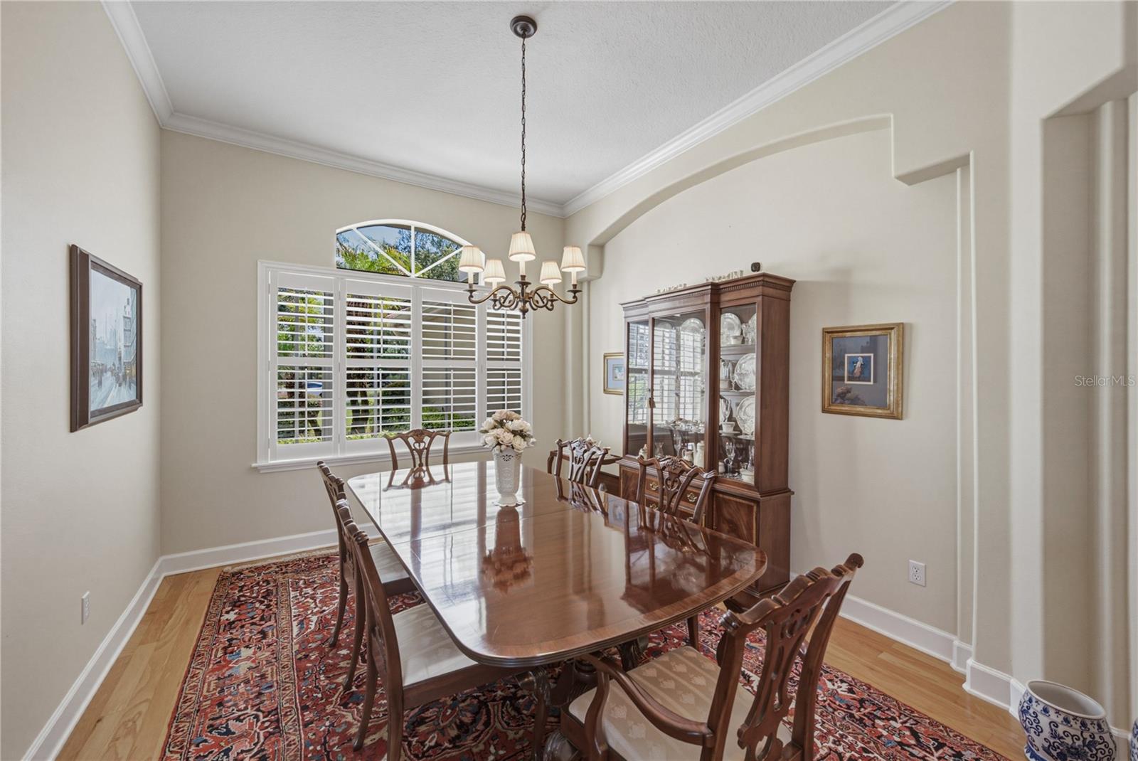 SANCTUARY ON LIVINGSTON - Residential