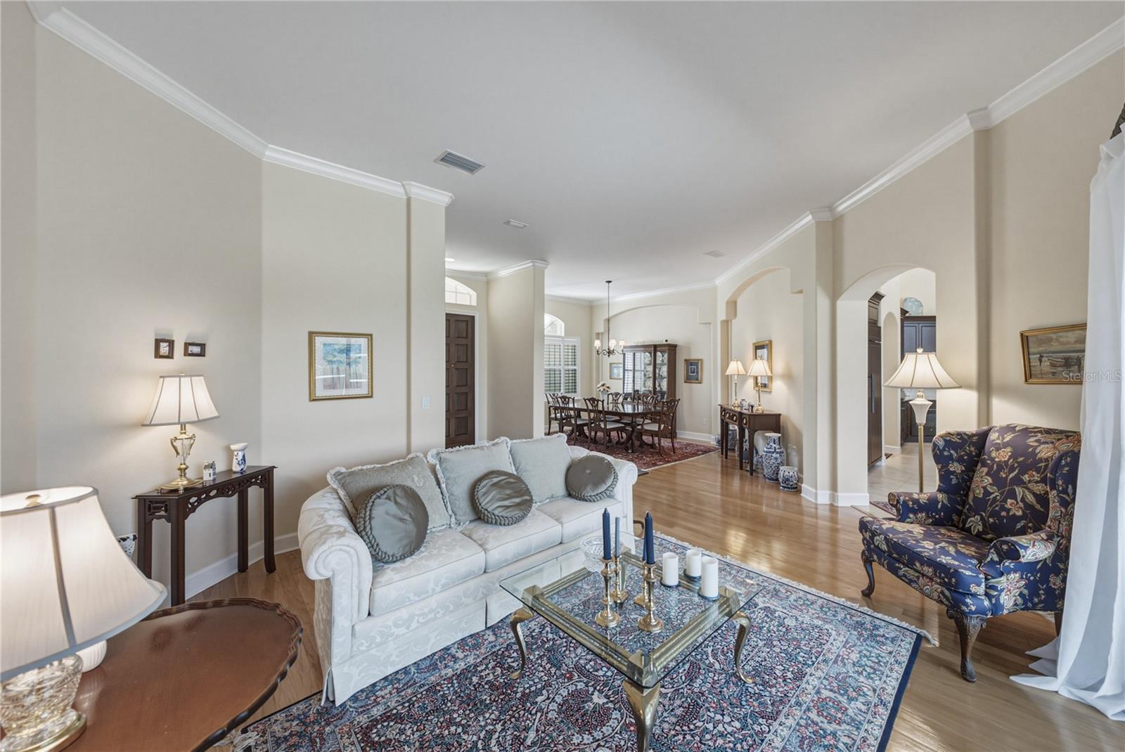 SANCTUARY ON LIVINGSTON - Residential
