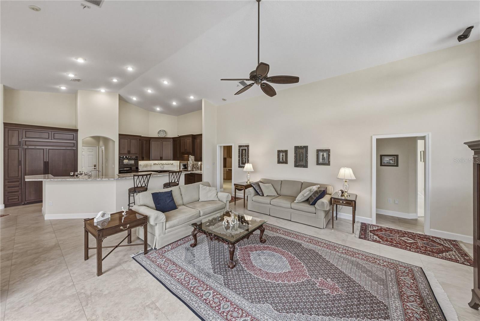 SANCTUARY ON LIVINGSTON - Residential