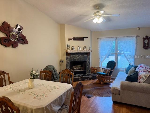 BEDFORD OAKS - Residential