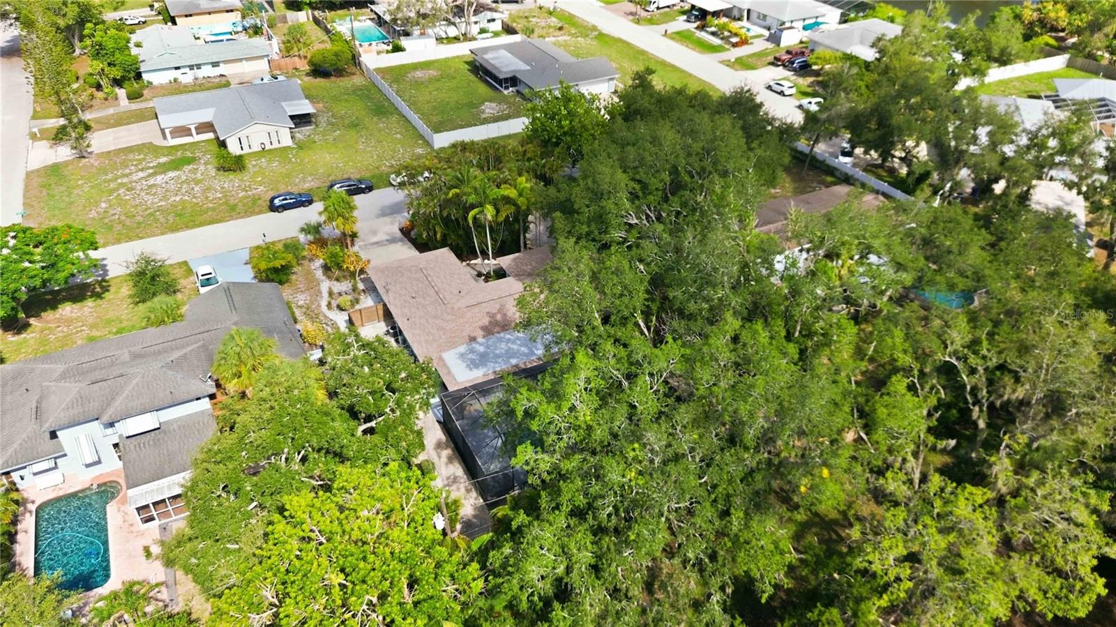 BENEVA PARK - Residential
