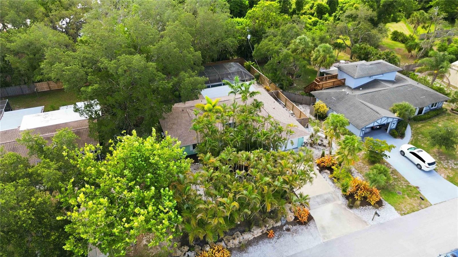 BENEVA PARK - Residential