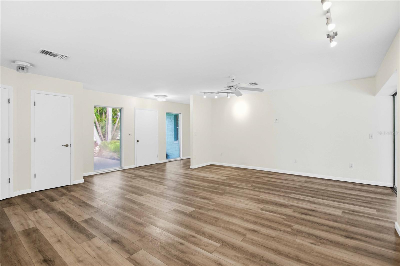 BENEVA PARK - Residential