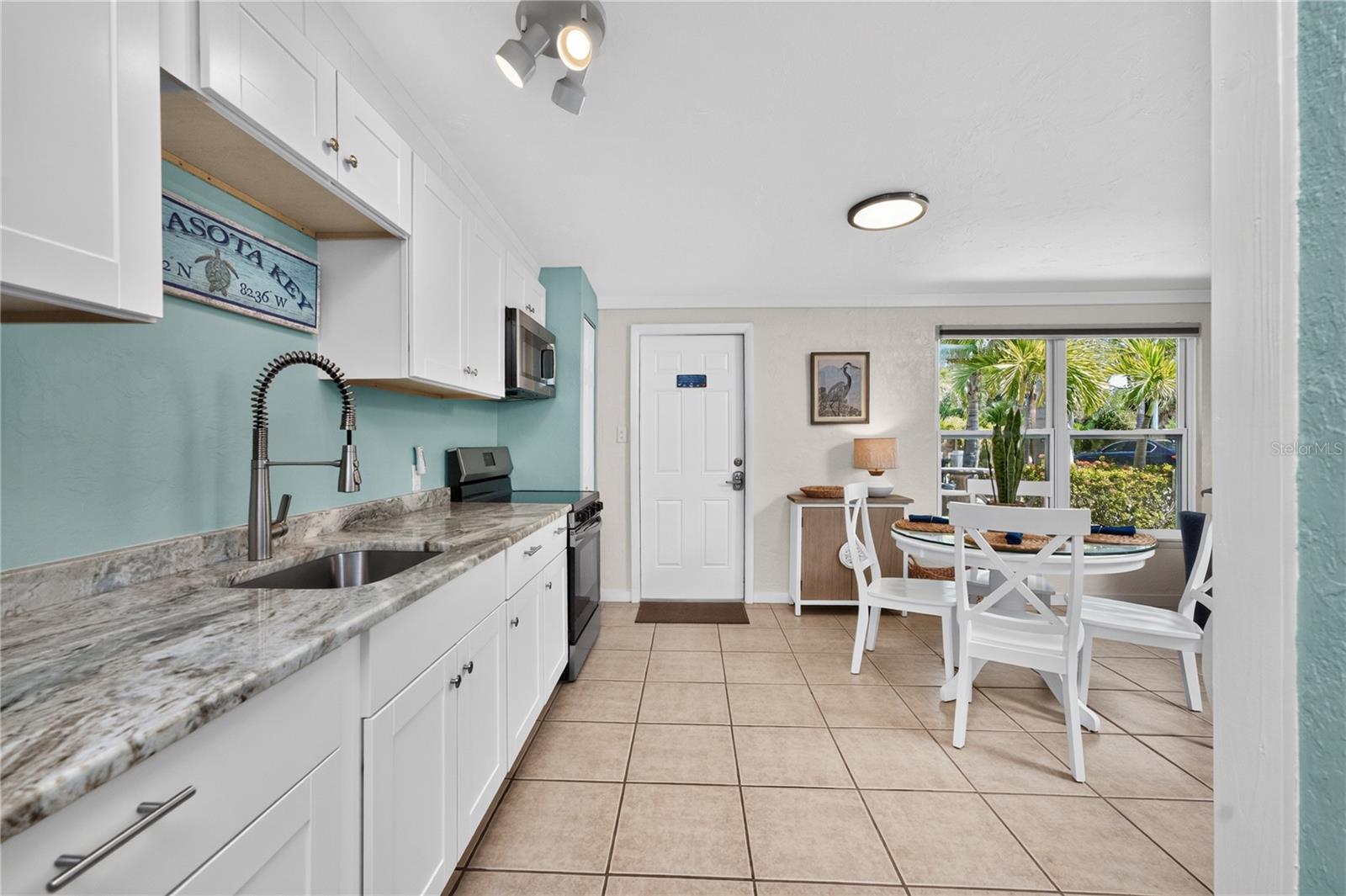 ENGLEWOOD SHORES - Residential Income