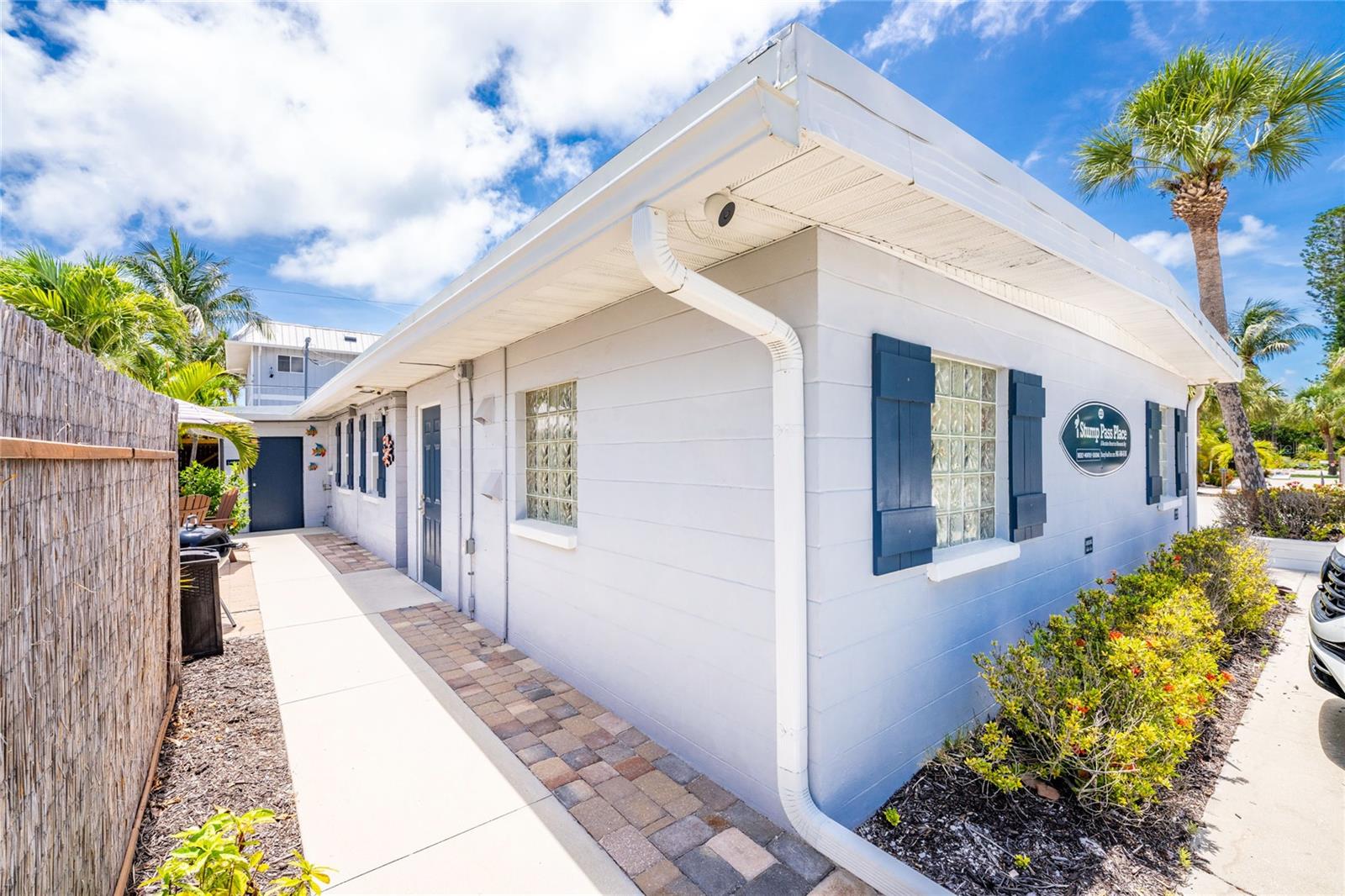 ENGLEWOOD SHORES - Residential Income