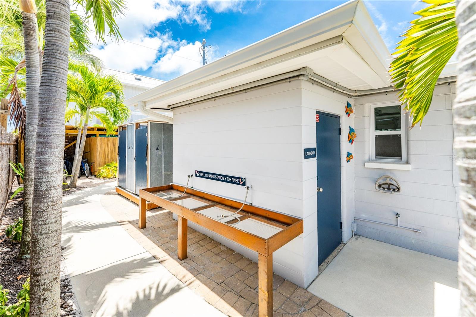 ENGLEWOOD SHORES - Residential Income