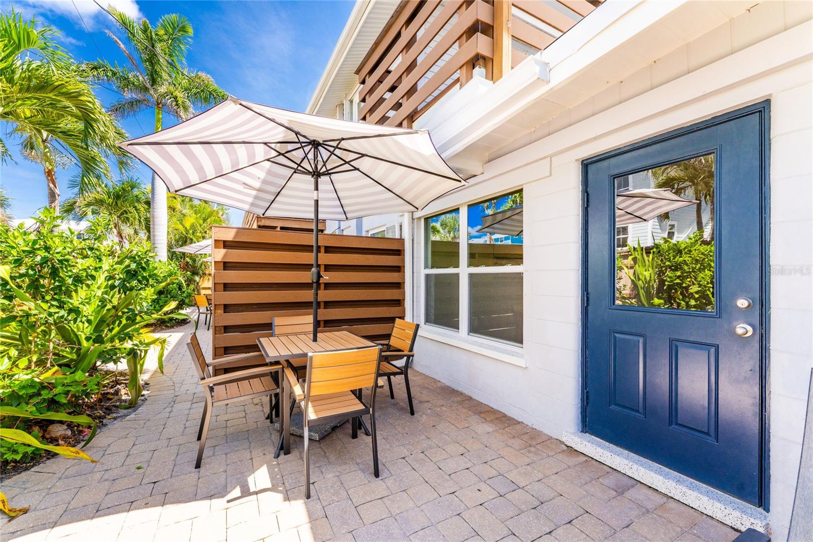 ENGLEWOOD SHORES - Residential Income