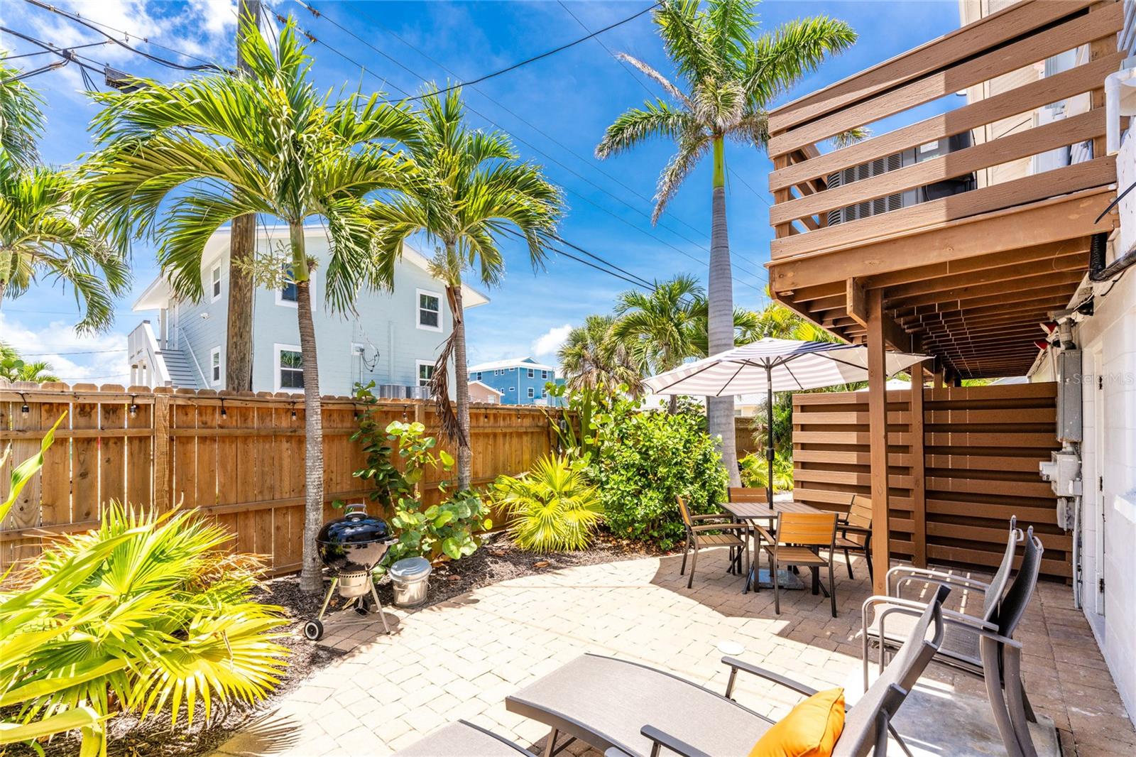ENGLEWOOD SHORES - Residential Income