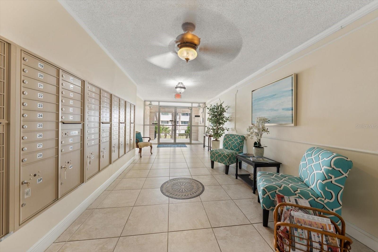 HARBOUR CLUB CONDO 2 - Residential