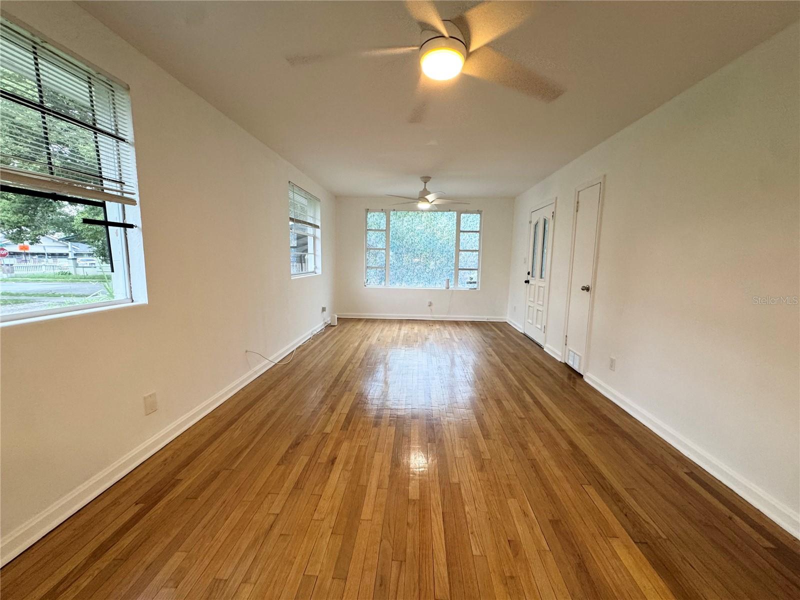 HENDERSONVILLE - Residential