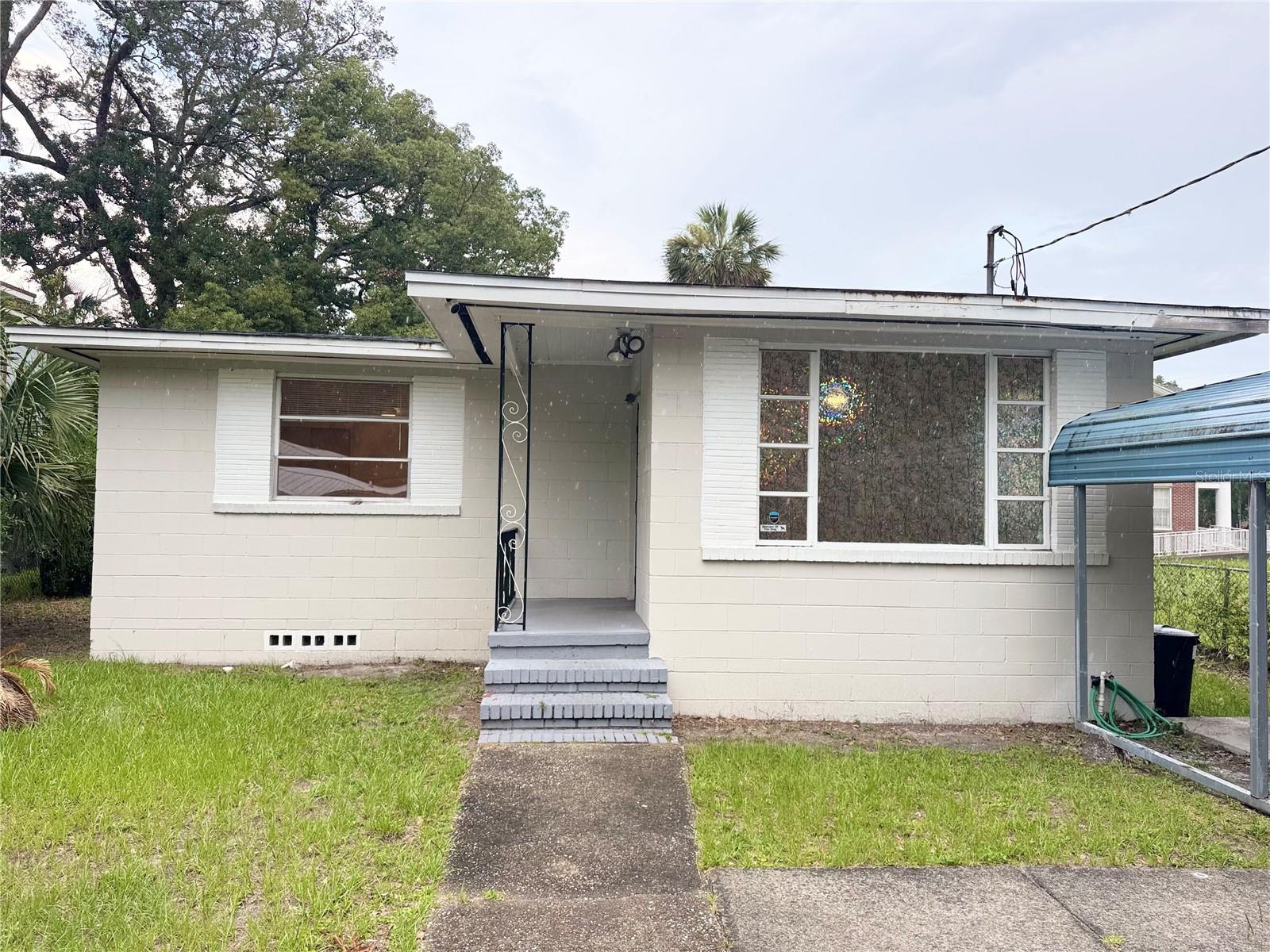 HENDERSONVILLE - Residential