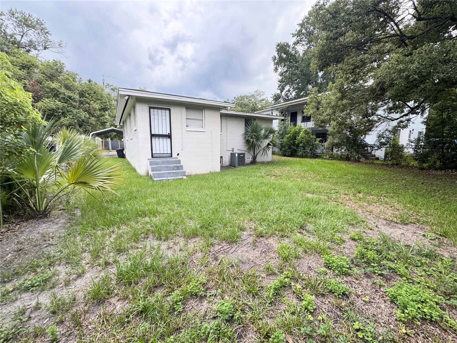 HENDERSONVILLE - Residential
