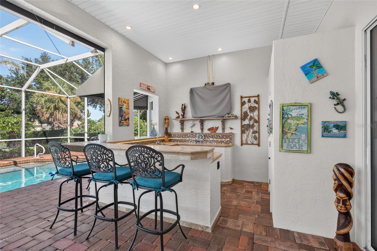SANCTUARY SUB - Residential