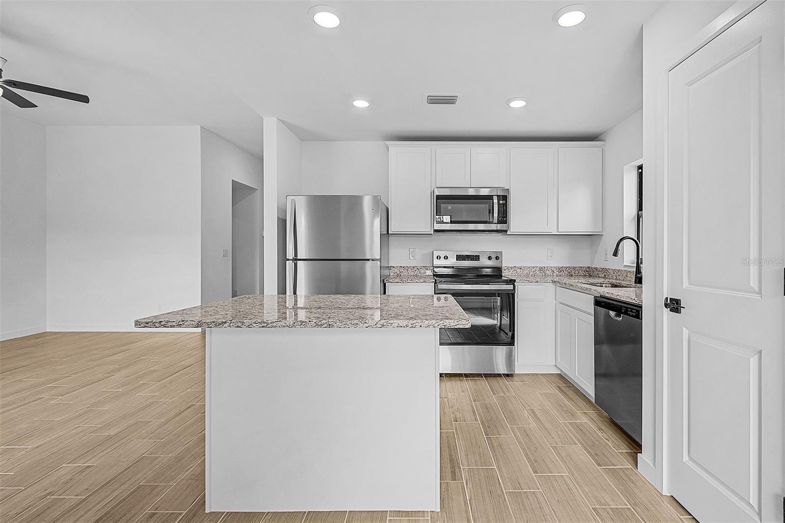1584 - PORT CHARLOTTE SUB 30 - Residential