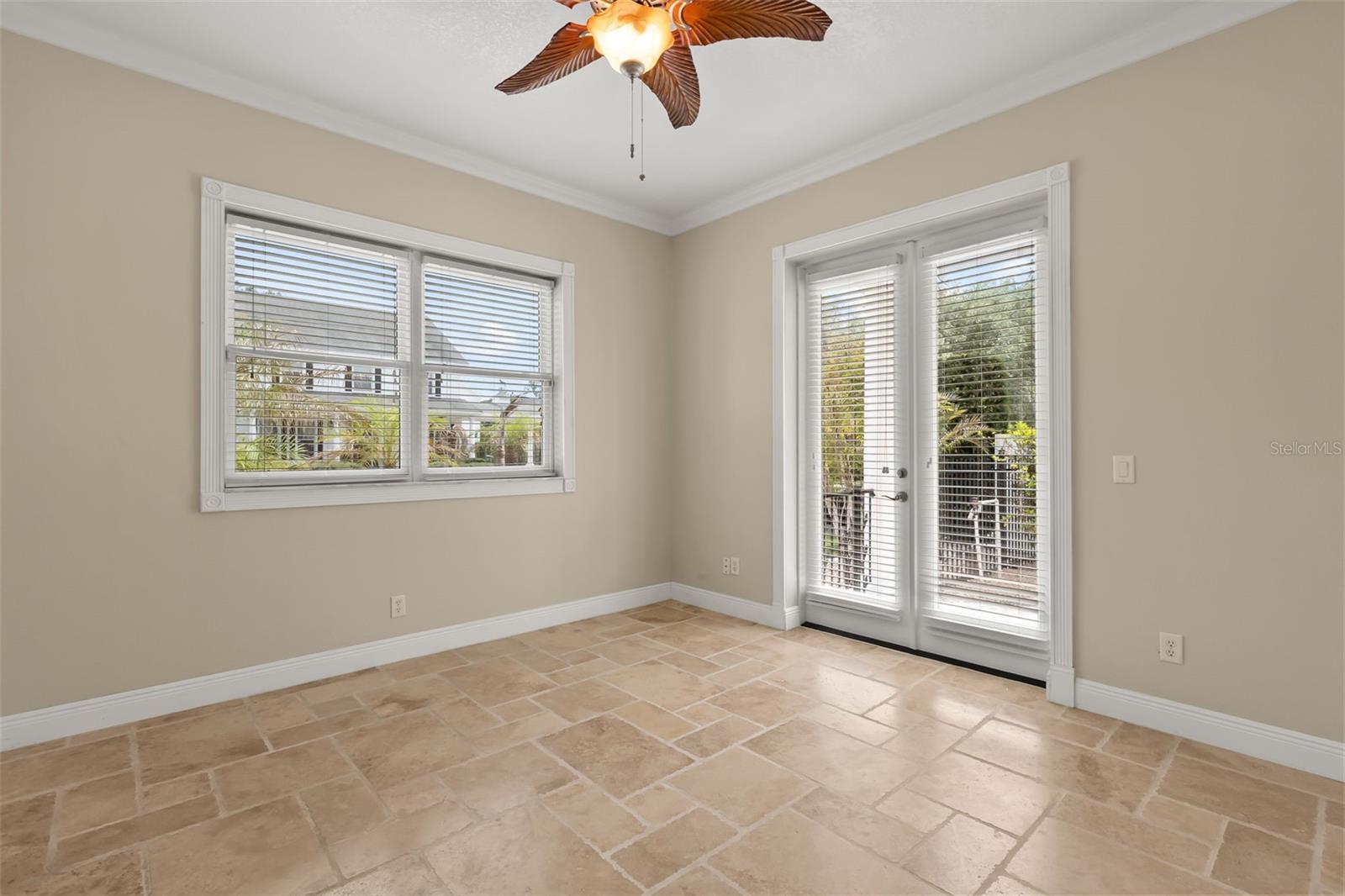 REPLAT BLK B POORS ADD - Residential
