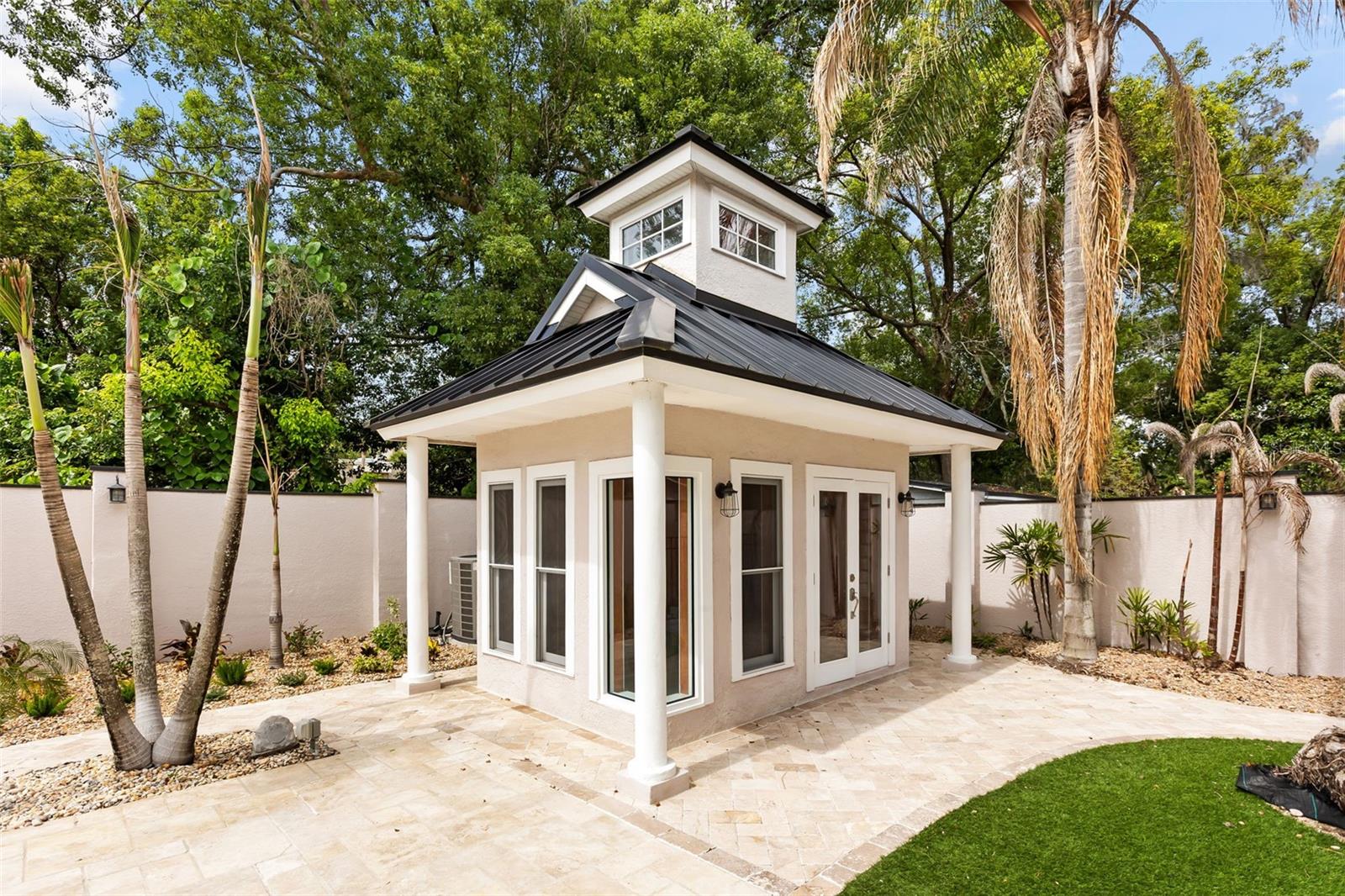REPLAT BLK B POORS ADD - Residential