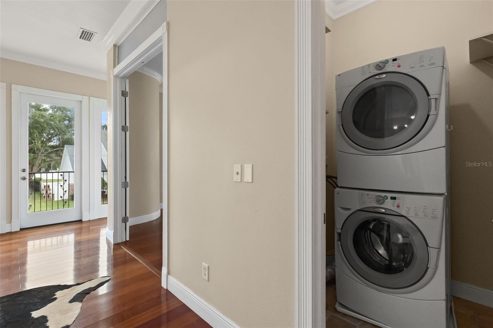 REPLAT BLK B POORS ADD - Residential