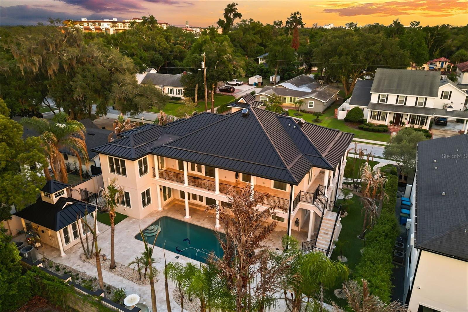 REPLAT BLK B POORS ADD - Residential