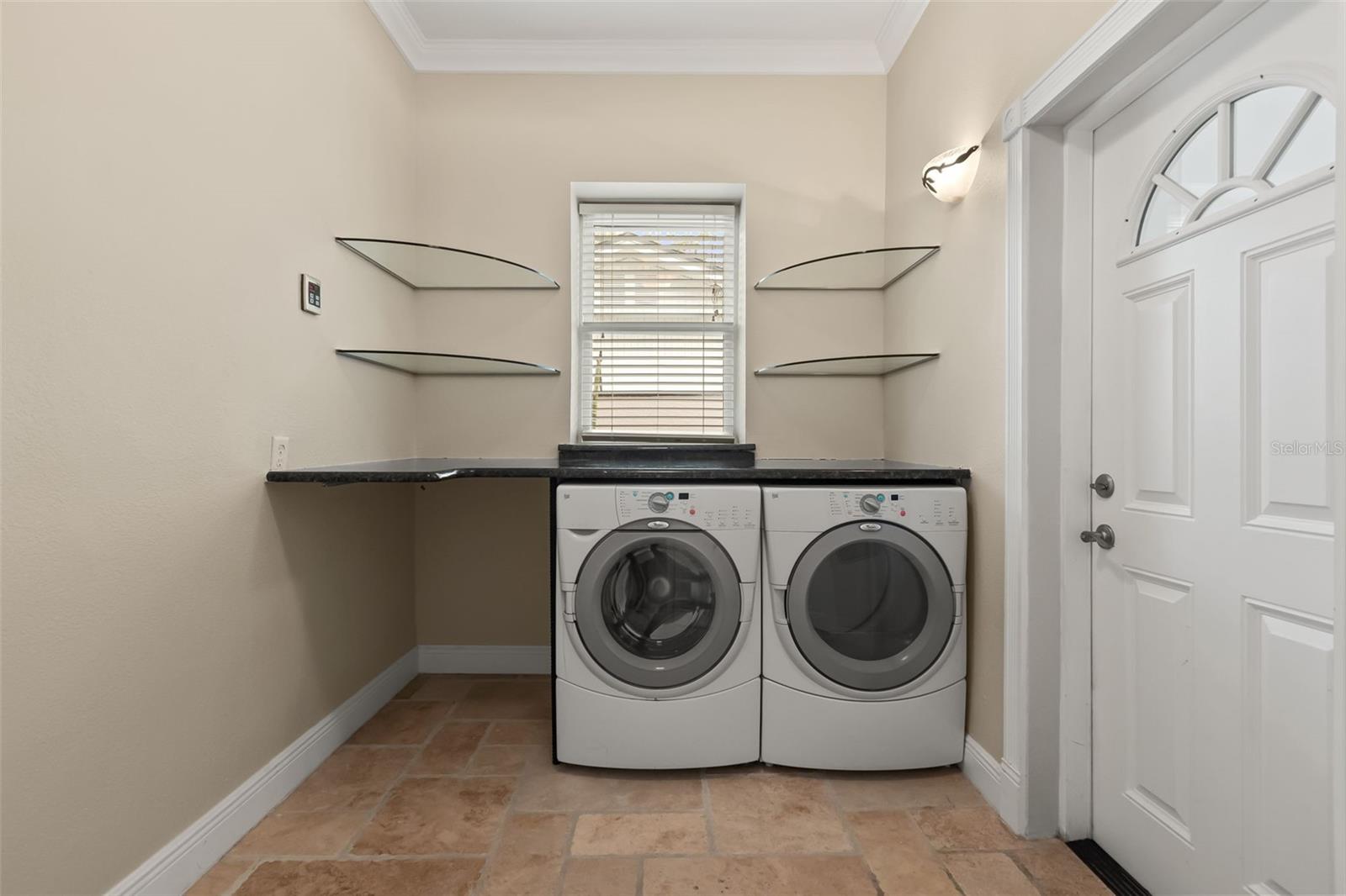 REPLAT BLK B POORS ADD - Residential