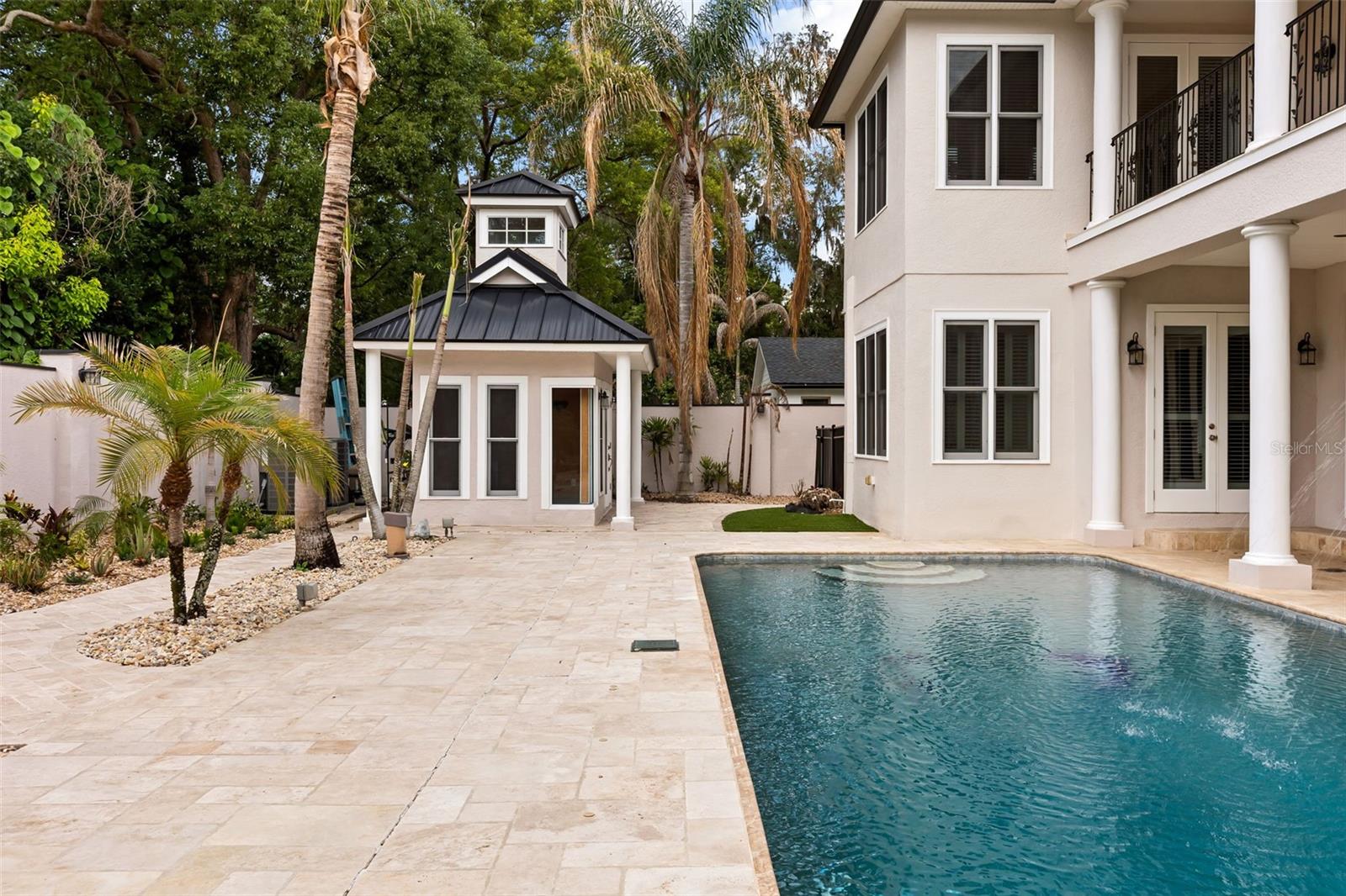 REPLAT BLK B POORS ADD - Residential