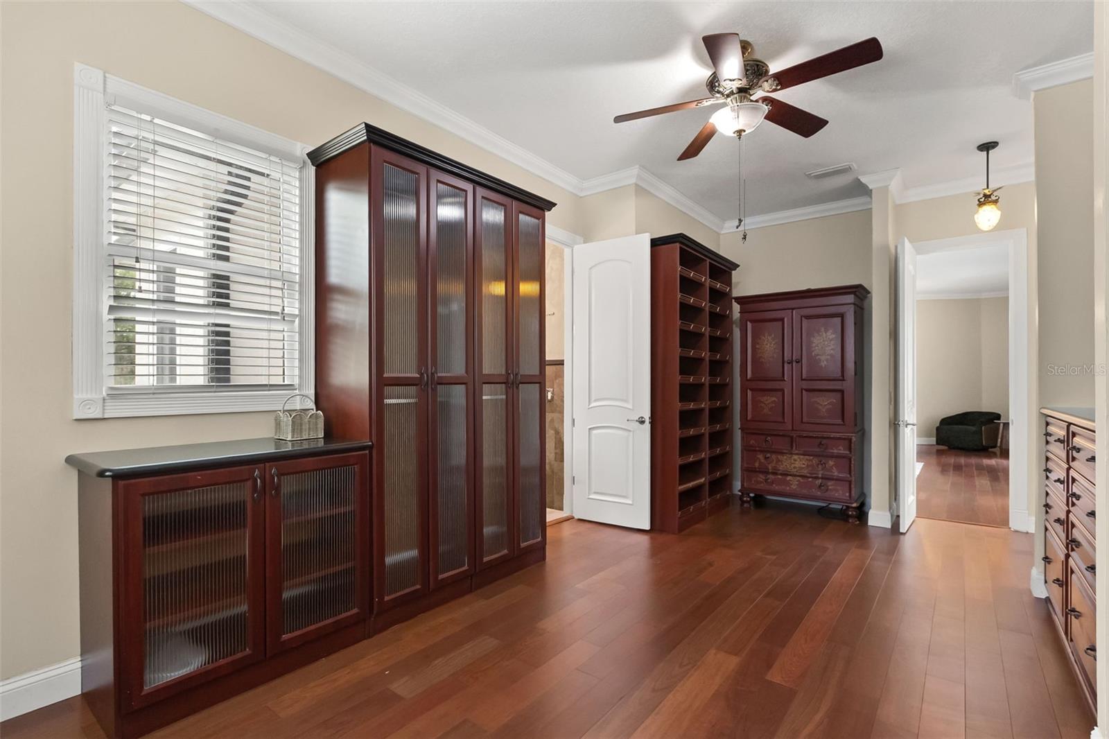 REPLAT BLK B POORS ADD - Residential