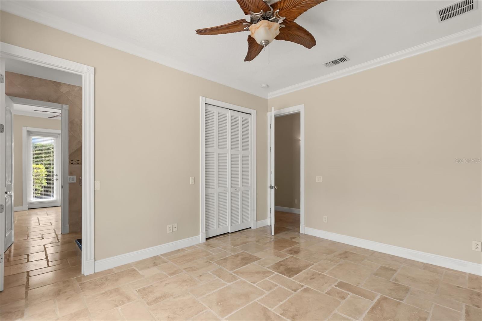 REPLAT BLK B POORS ADD - Residential