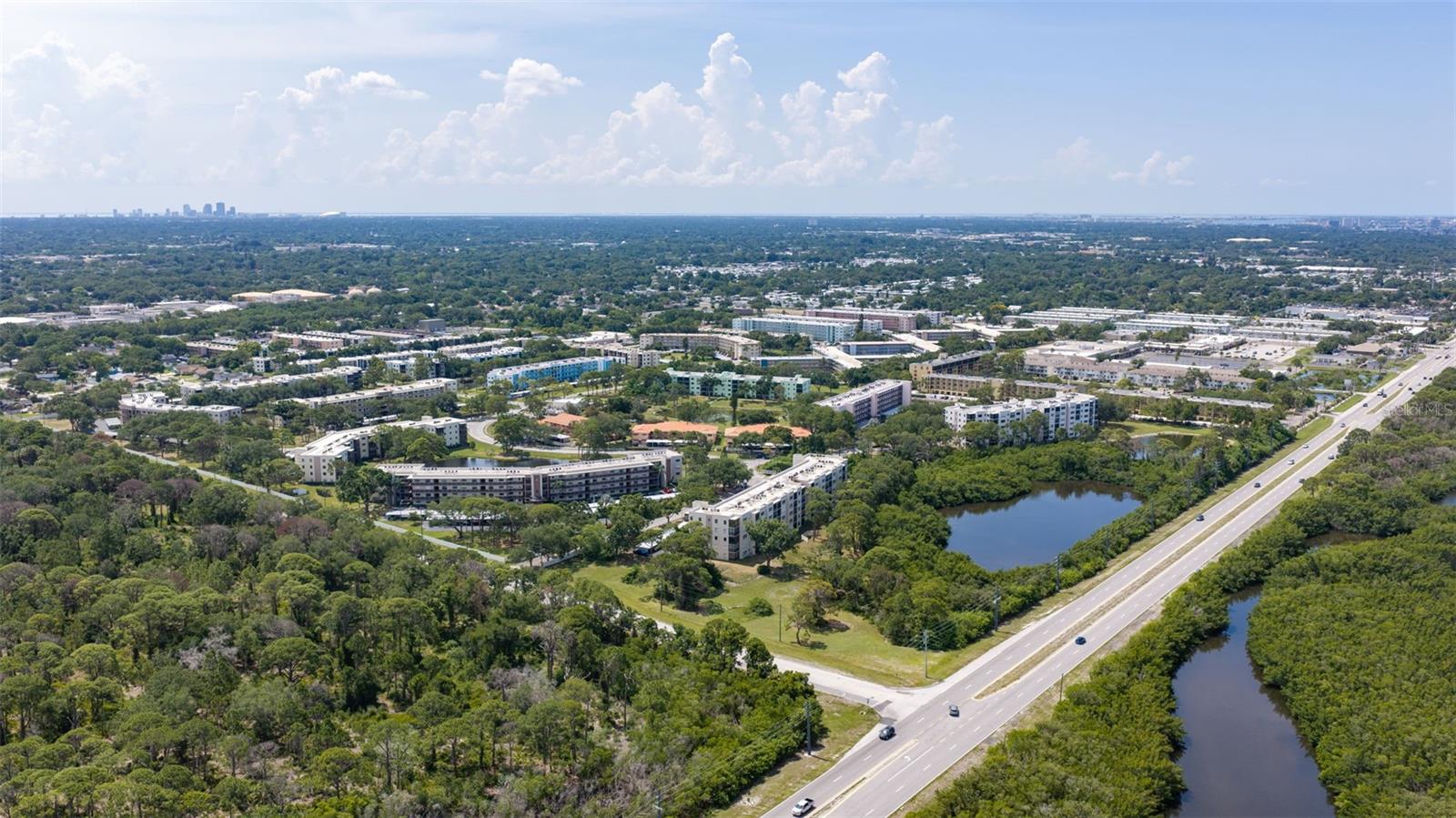 FIVE TOWNS - Residential