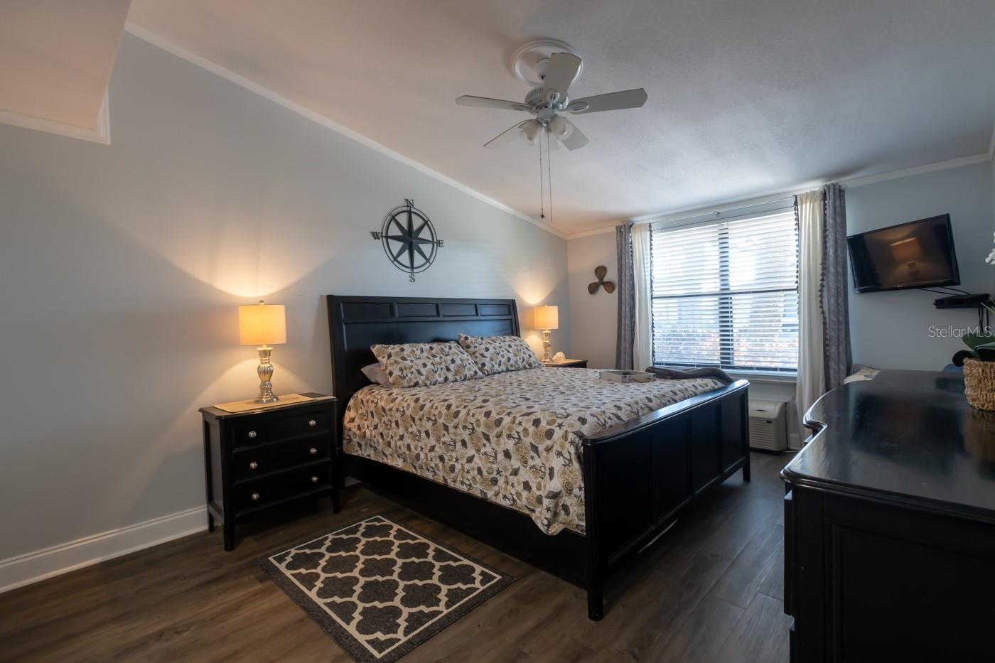 Riverwalk Condo - Residential