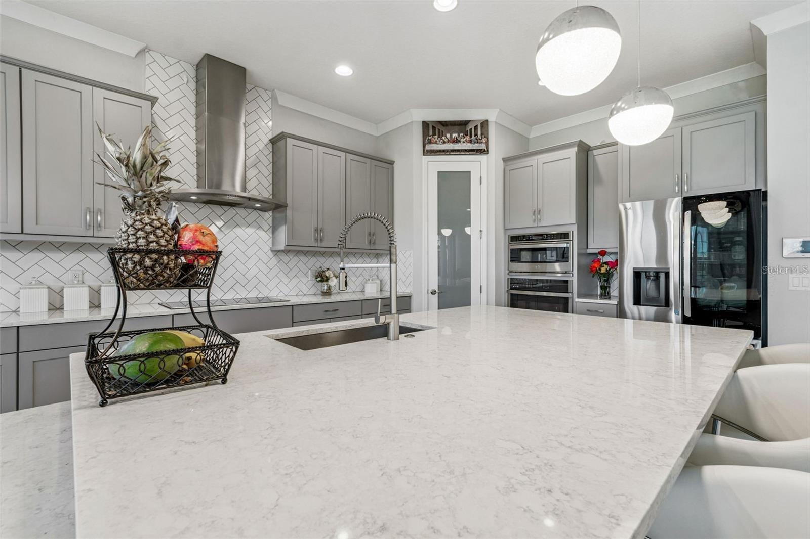 MIRADA PARCEL 2 PB 89 PG 50 BLOCK 1 LOT 1 - Residential