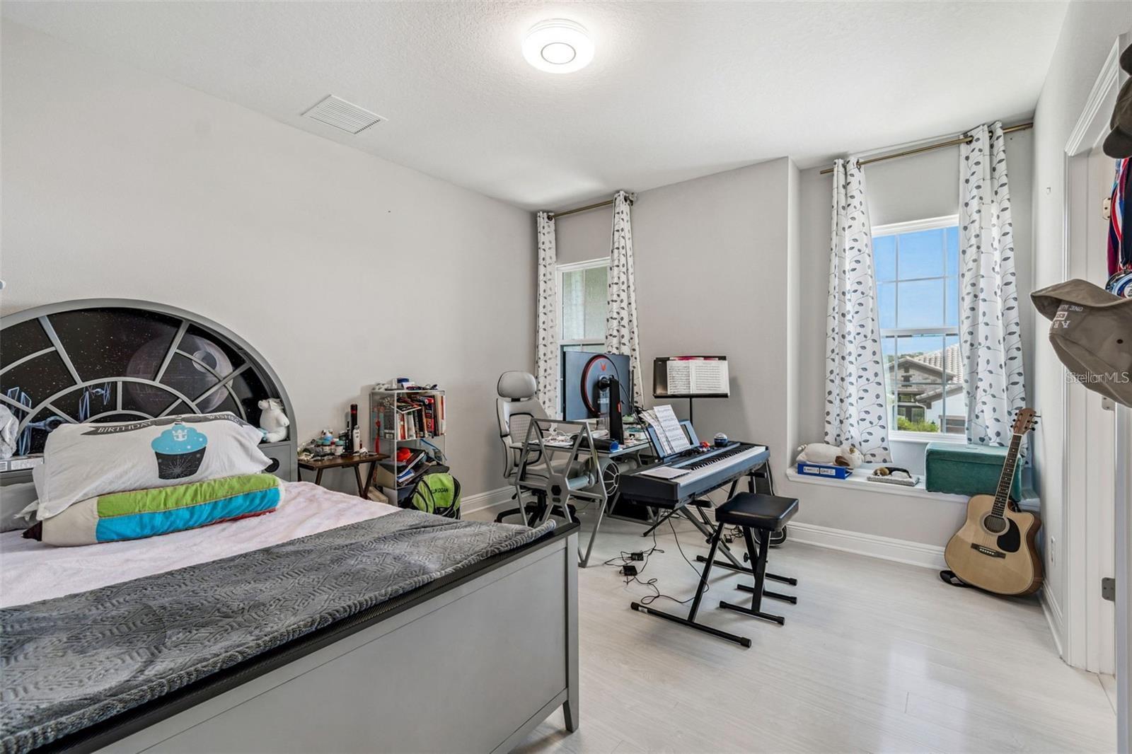 MIRADA PARCEL 2 PB 89 PG 50 BLOCK 1 LOT 1 - Residential