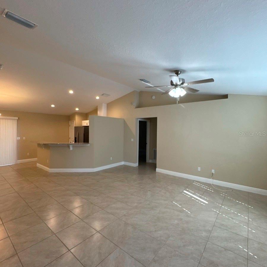 MARION OAKS UN 7 - Residential