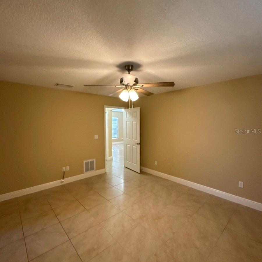MARION OAKS UN 7 - Residential