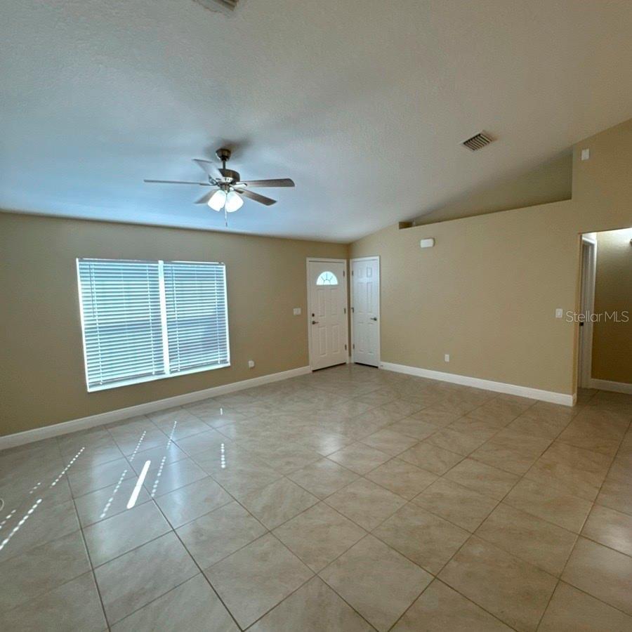 MARION OAKS UN 7 - Residential