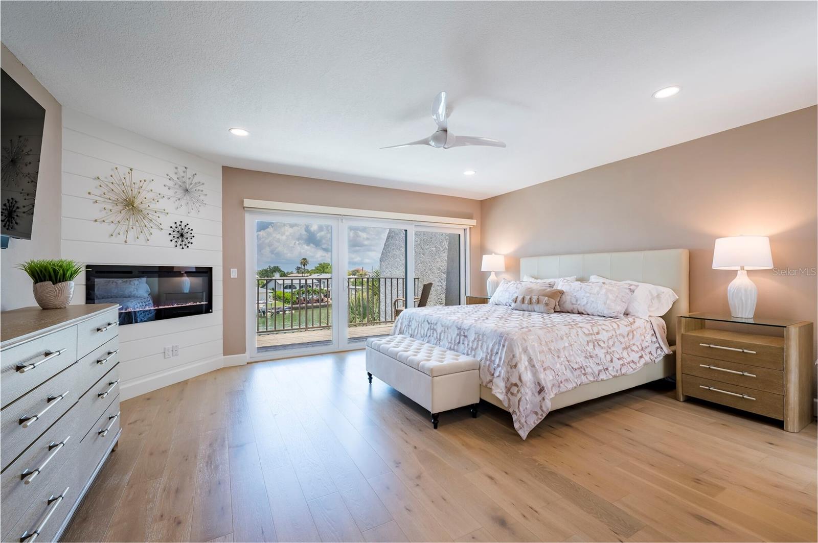SKIFF HARBOUR TWNHS CONDO - Residential