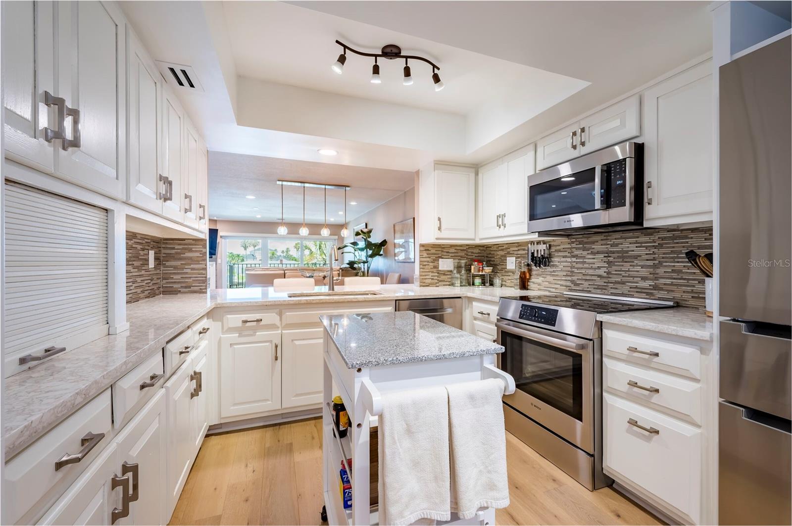 SKIFF HARBOUR TWNHS CONDO - Residential