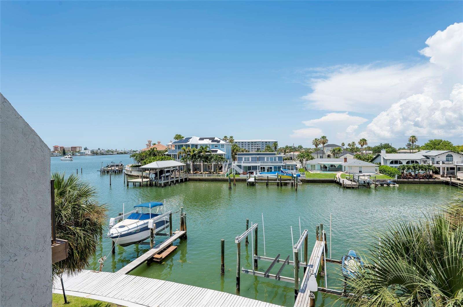 SKIFF HARBOUR TWNHS CONDO - Residential