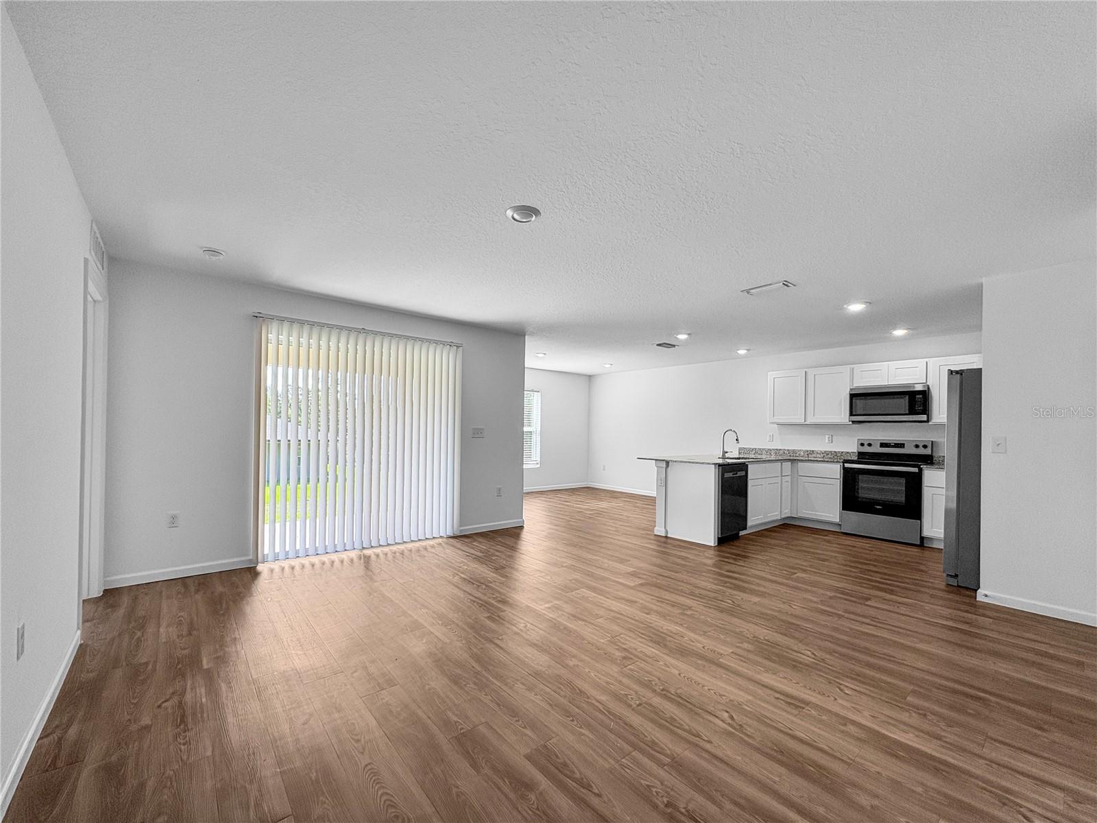 CITRUS SPGS UNIT 09 - Residential Lease