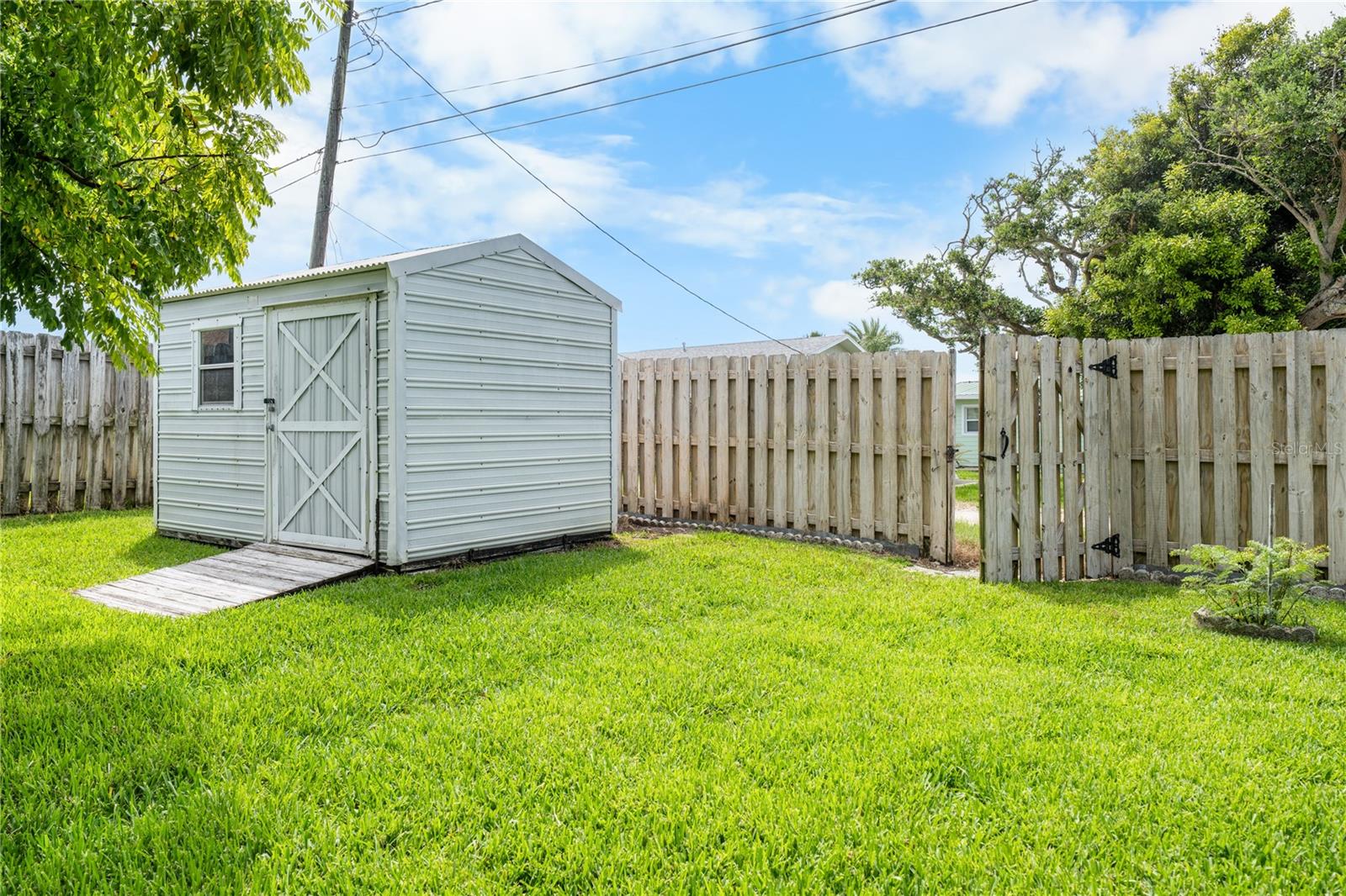 NEW SMYRNA BEACH - Residential