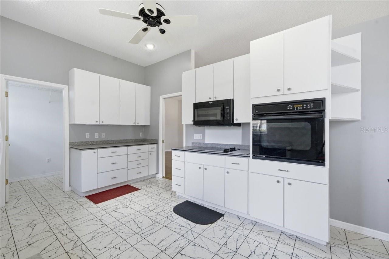 VILLAROSA PH F - Residential