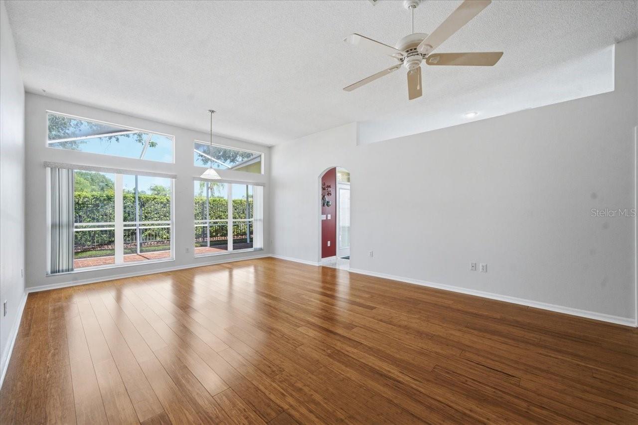 VILLAROSA PH F - Residential