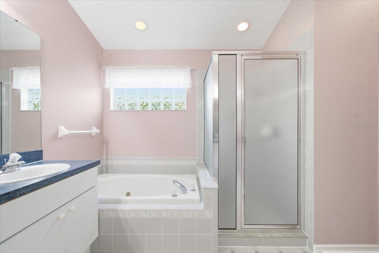 VILLAROSA PH F - Residential