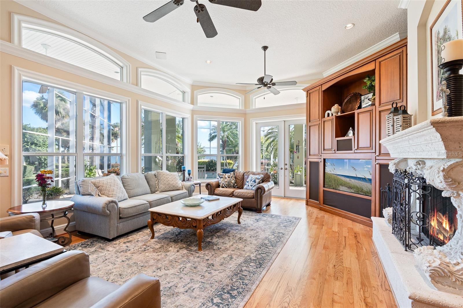 JOHNSONS MARY K & T S - Residential
